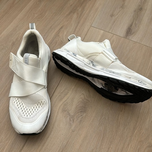TIEM Shoes - Slipstream Tiem sz 8 white marble